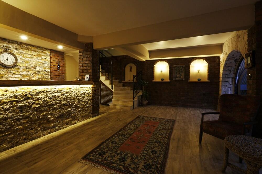 Himm Hotel Каш Екстериор снимка
