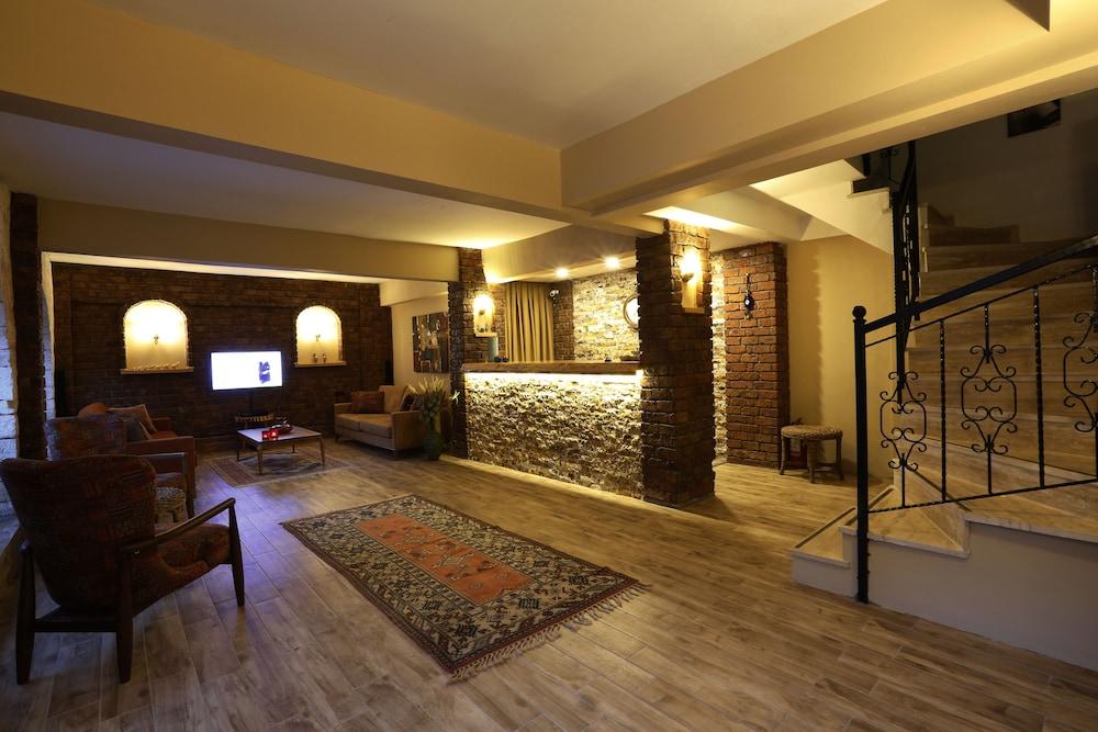 Himm Hotel Каш Екстериор снимка